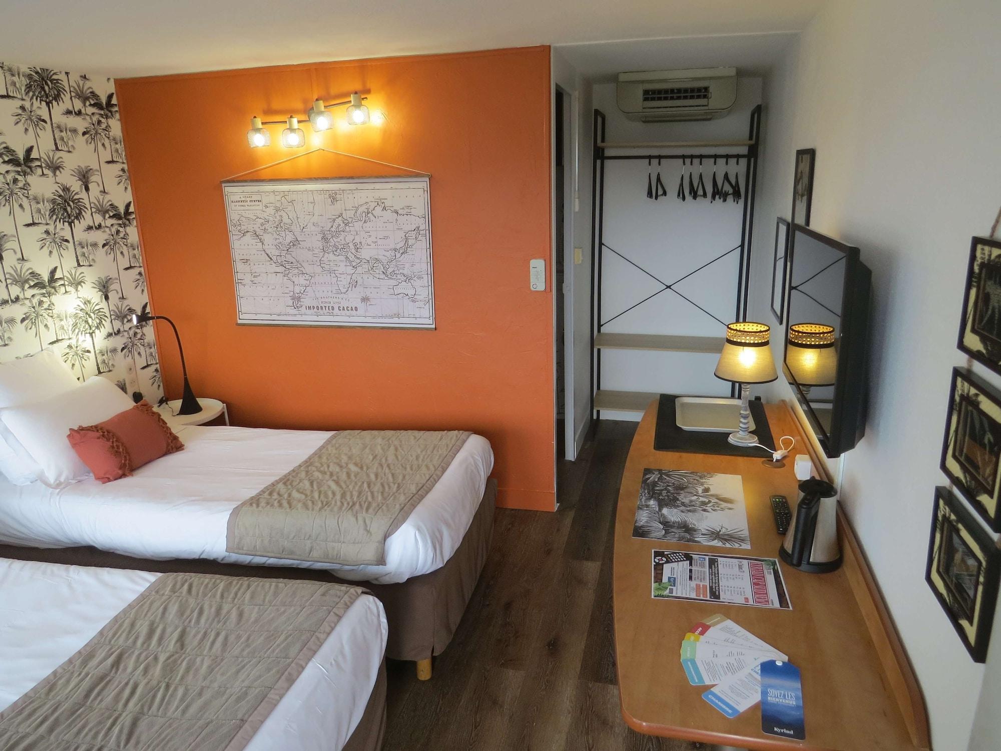 Hotel Kyriad Cap Sud Avignon Exterior photo