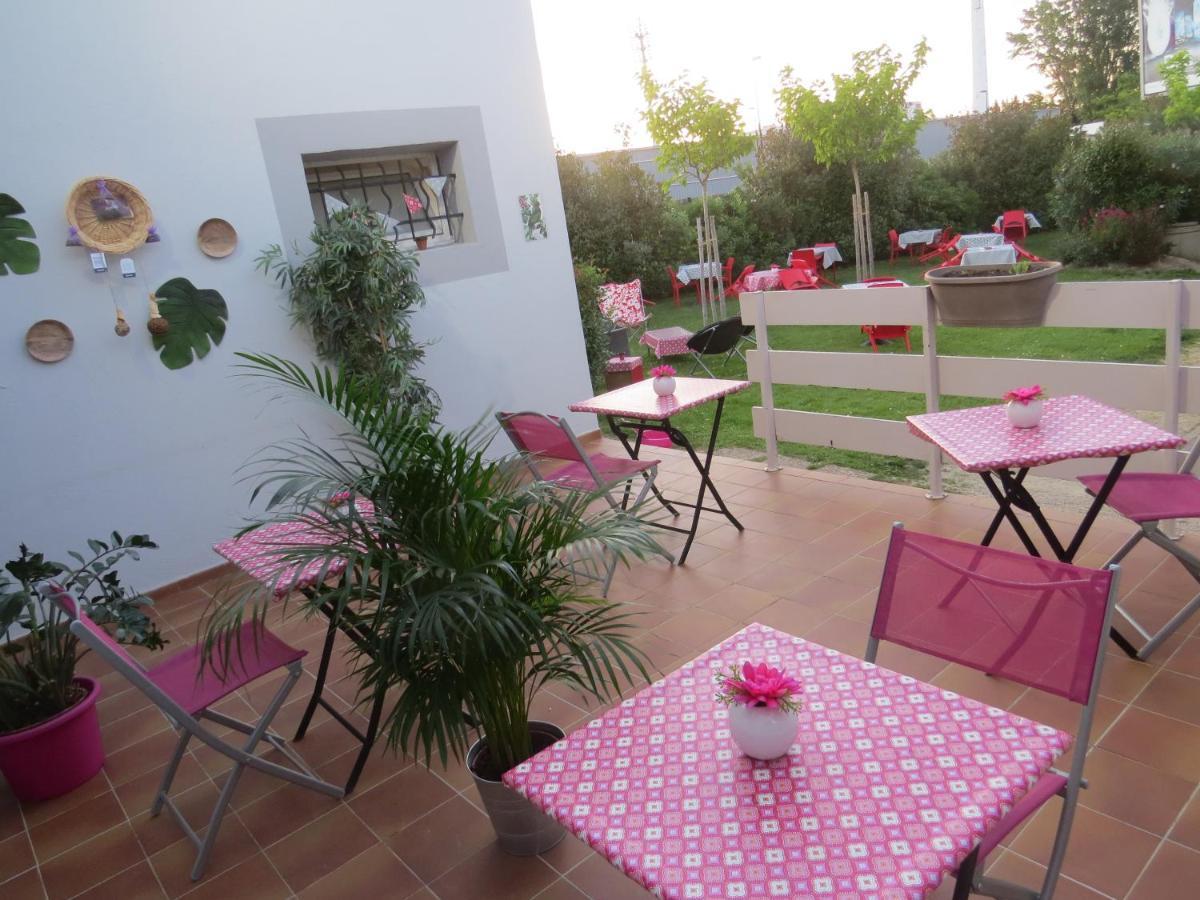 Hotel Kyriad Cap Sud Avignon Exterior photo